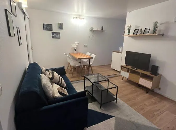 아파트 Chateau A 10 Min A Pied *